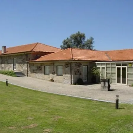 Casa Da Tojeira カベセイラス・デ・バスト